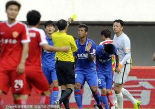 吃瓜的裁判球,吃瓜群众热议赛场风云